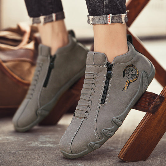 Scarpe ortopediche comode: supporto plantare ergonomico per alleviare il dolore, forma ampia che non stringe il piede.