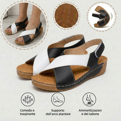 Sandali con zeppa e cinturini incrociati