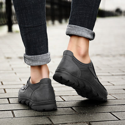 Scarpe ortopediche comode: supporto ergonomico dell'arco plantare, alleviano il dolore, forma ampia che non stringe il piede.