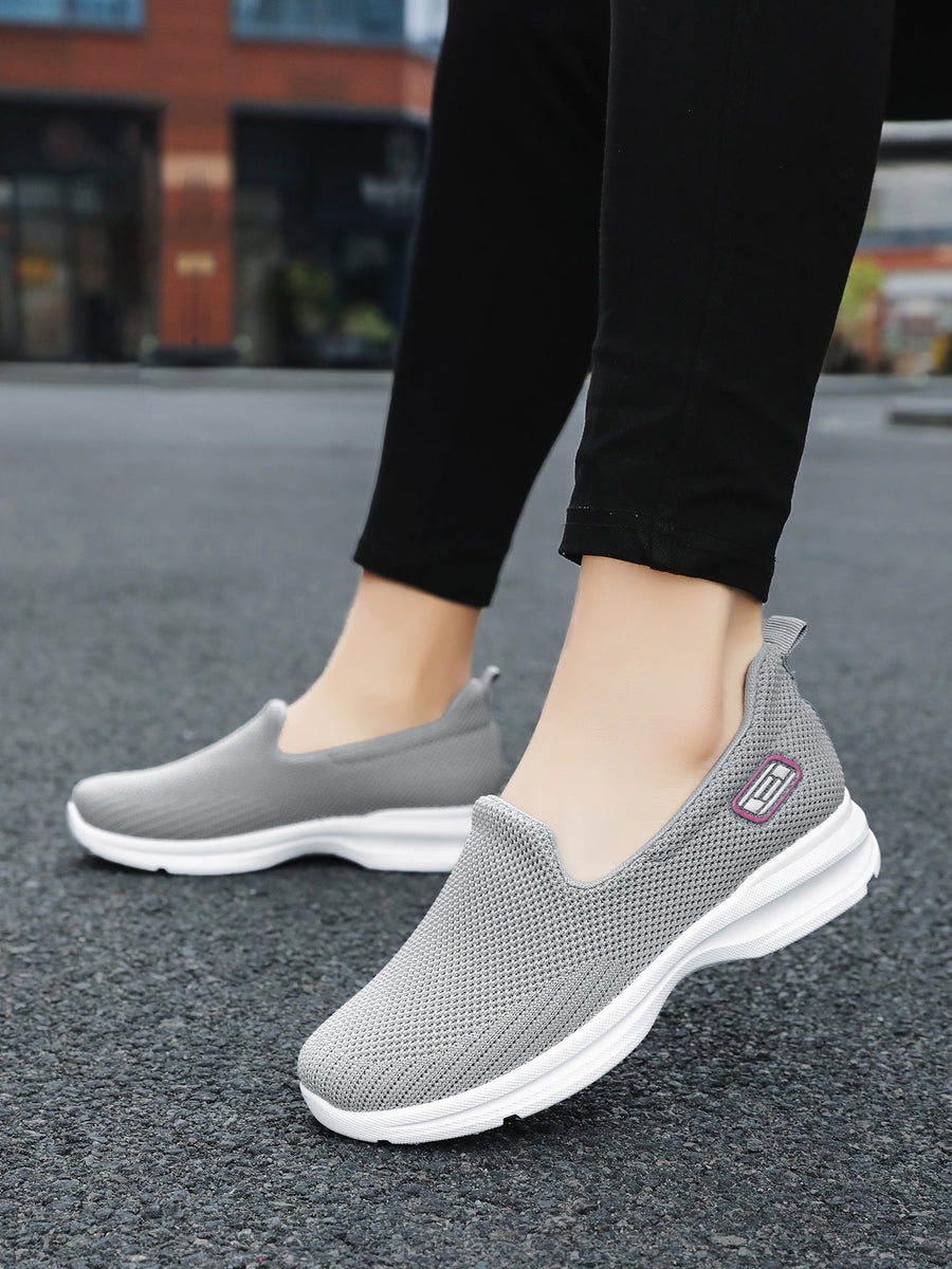 Scarpe sportive ortopediche a rete: con supporto per l'arco plantare, per alleviare il dolore; morbide e ammortizzanti.