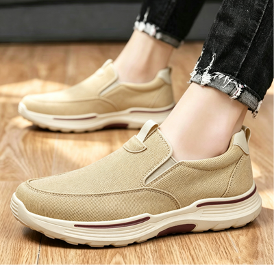 Comode scarpe ortopediche in pelle scamosciata — con supporto per l'arco plantare, per alleviare il dolore; raccomandate dai podologi