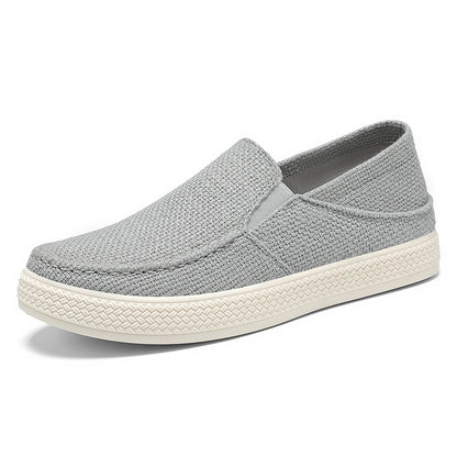 Scarpe ortopediche a rete: realizzate interamente a mano, dotate di supporto per l'arco plantare, per alleviare il dolore.