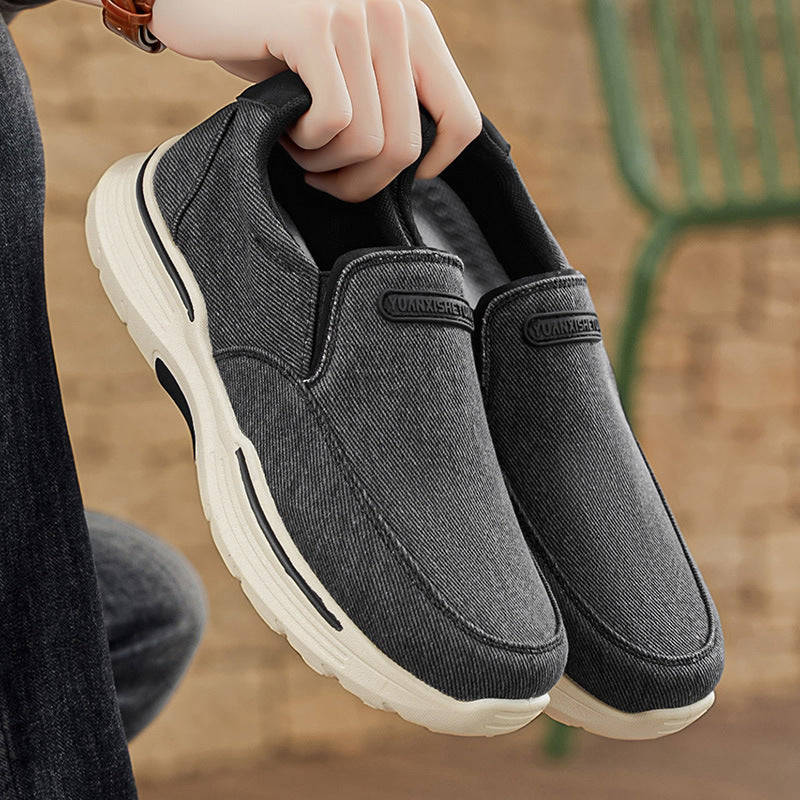 Comode scarpe ortopediche in pelle scamosciata — con supporto per l'arco plantare, per alleviare il dolore; raccomandate dai podologi