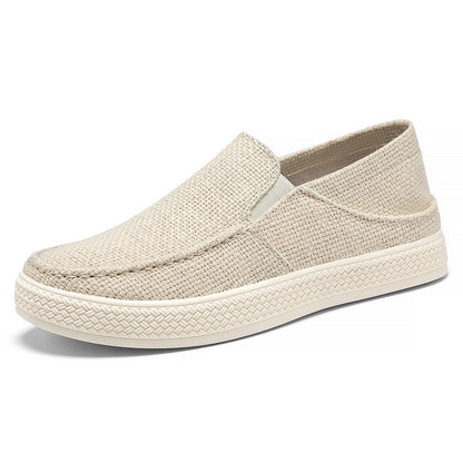 Scarpe ortopediche a rete: realizzate interamente a mano, dotate di supporto per l'arco plantare, per alleviare il dolore.
