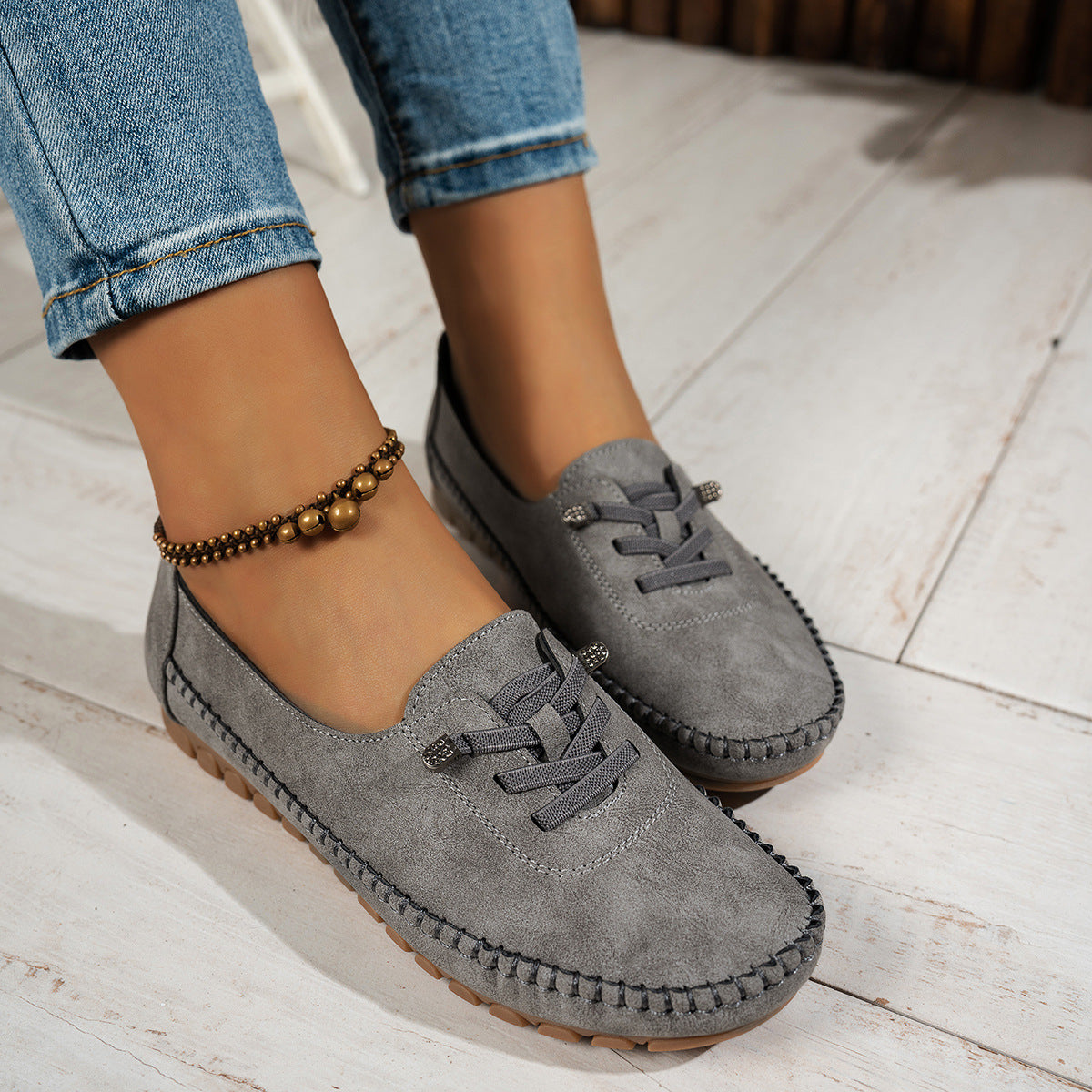 Scarpe ortopediche comode: dotate di supporto per l'arco plantare, alleviano il dolore; morbide e ammortizzanti.