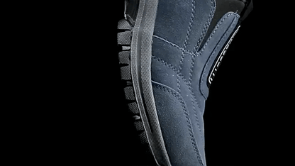 Scarpe ortopediche in morbida pelle scamosciata: morbide e confortevoli, con un ottimo sostegno - alleviano il dolore ai piedi.