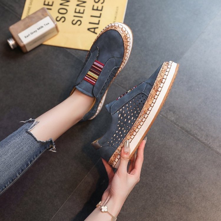 Scarpe ortopediche comode: dotate di supporto per l'arco plantare, alleviano il dolore; traspiranti.