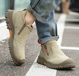 Scarpe ortopediche in morbida pelle scamosciata: morbide e confortevoli, con un ottimo sostegno - alleviano il dolore ai piedi.