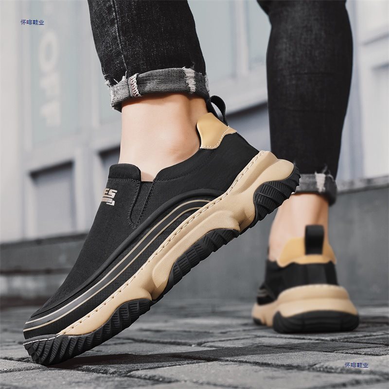 Scarpe ortopediche comode — con supporto per l'arco plantare, per alleviare il dolore; consigliate dai podologi!