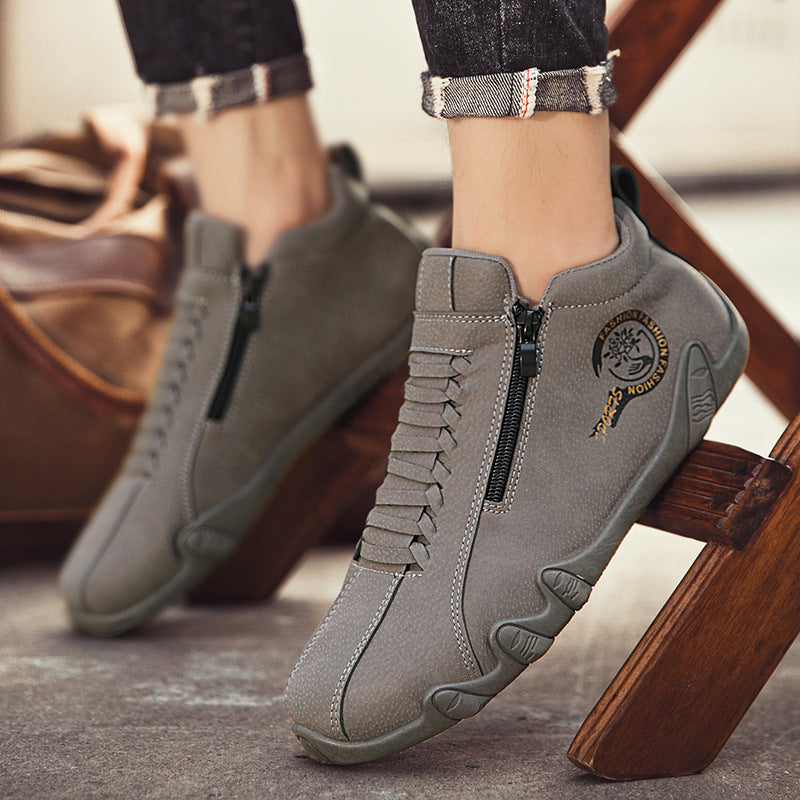 Scarpe ortopediche comode: supporto plantare ergonomico per alleviare il dolore, forma ampia che non stringe il piede.