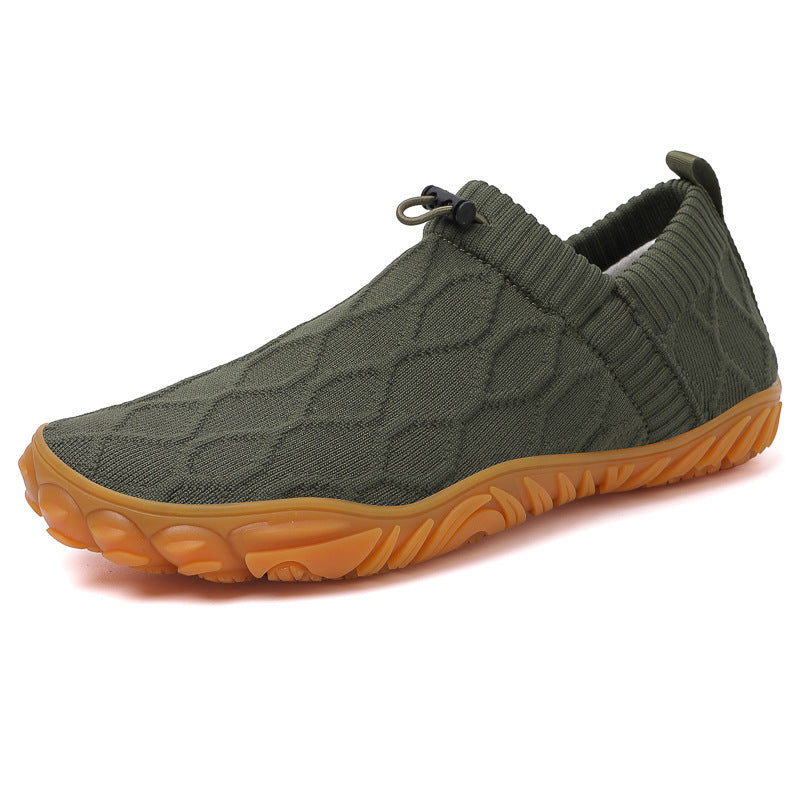 Scarpe sportive ortopediche con rete: dotate di supporto per l'arco plantare, alleviano il dolore; morbide e ammortizzanti.