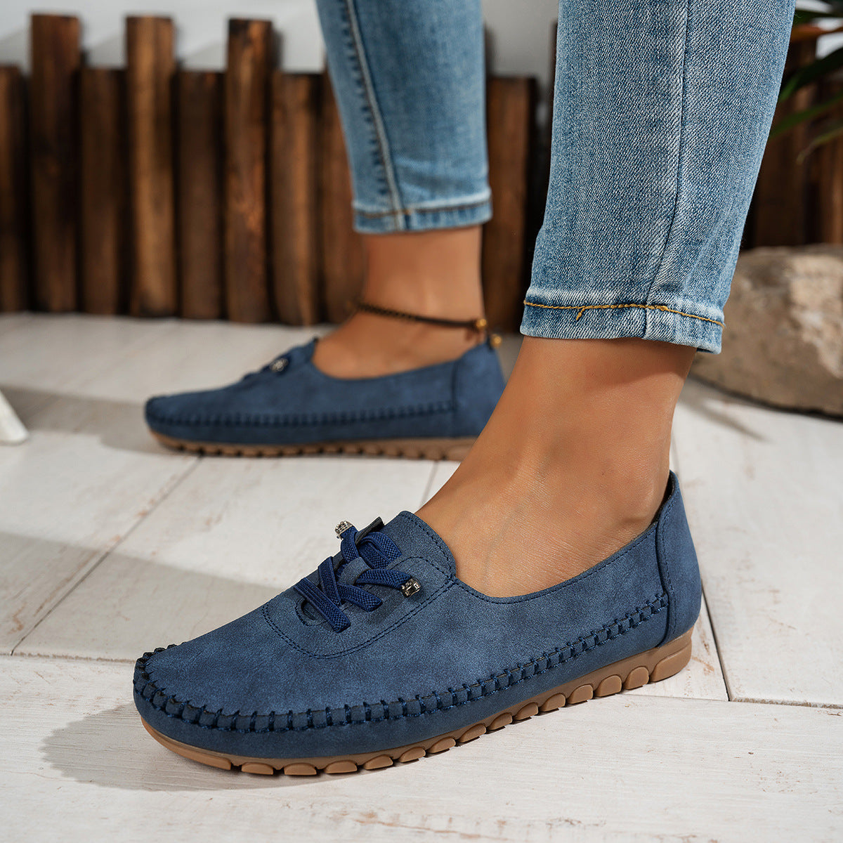 Scarpe ortopediche comode: dotate di supporto per l'arco plantare, alleviano il dolore; morbide e ammortizzanti.