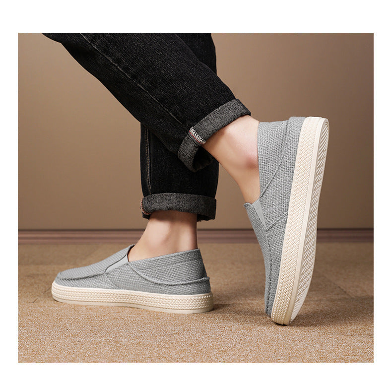 Scarpe ortopediche a rete: realizzate interamente a mano, dotate di supporto per l'arco plantare, per alleviare il dolore.